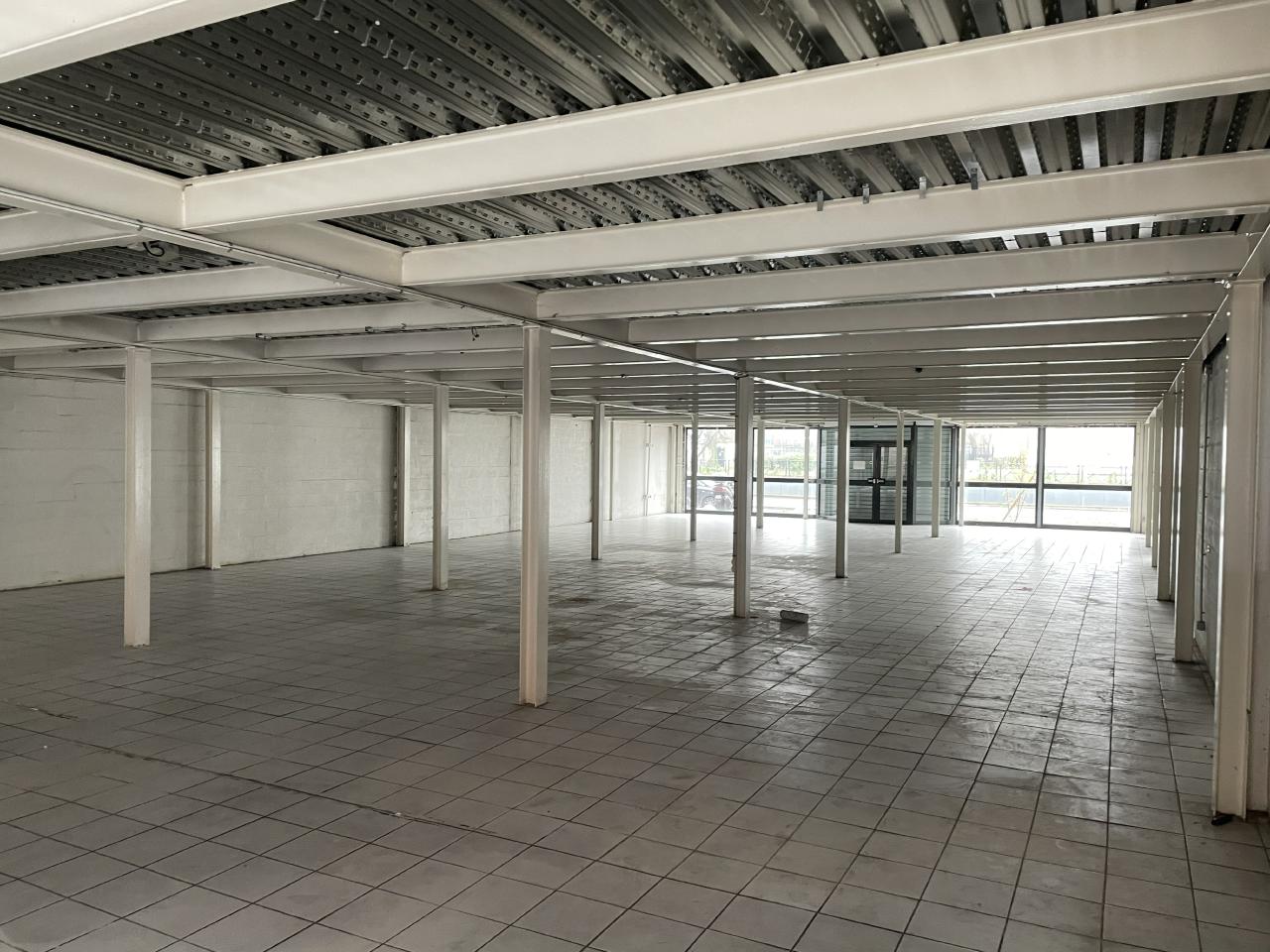 Local d'activité Aubervilliers 677m² Location local d'activité Aubervilliers Seine-Saint-Denis OLACT2201772 3